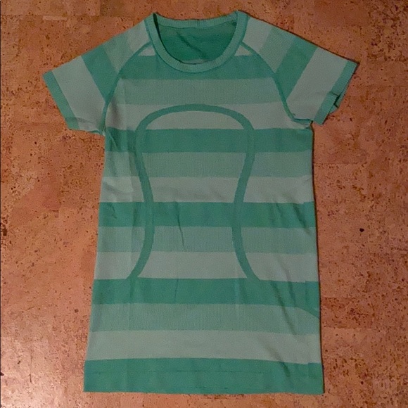 Lululemon Swiftly Tech Top - Picture 2 of 3